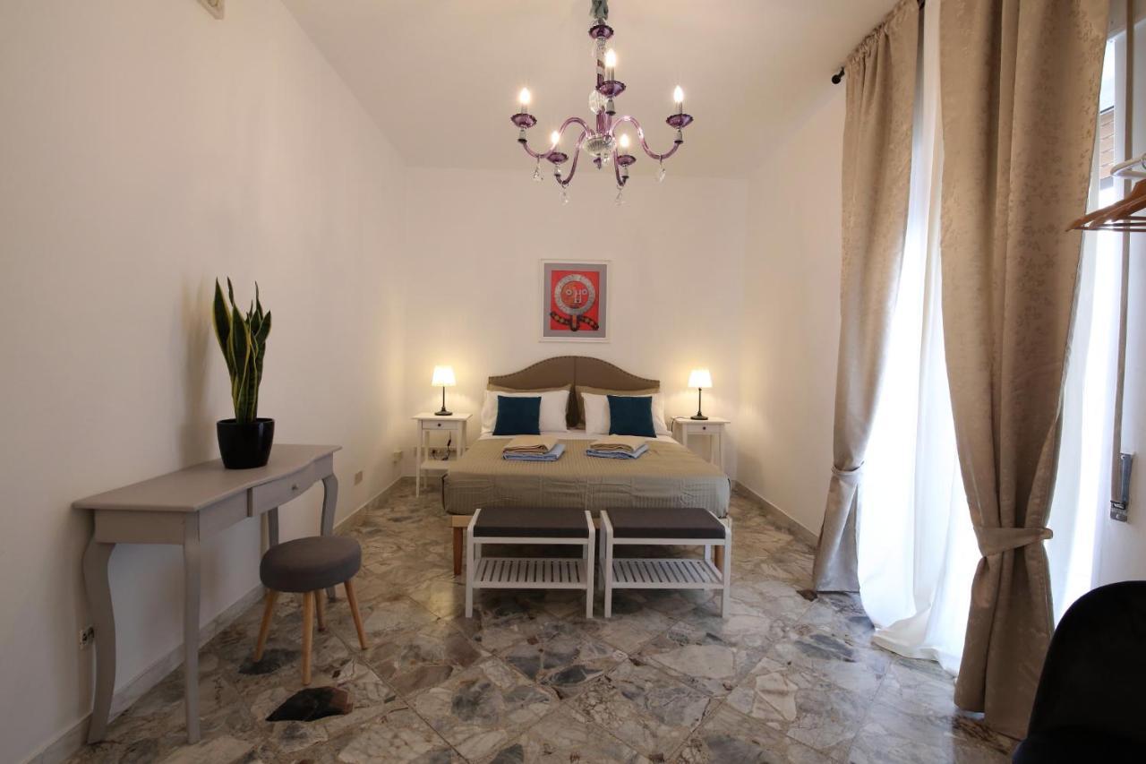 Cavour & Savoia Hotel Bari Exterior photo