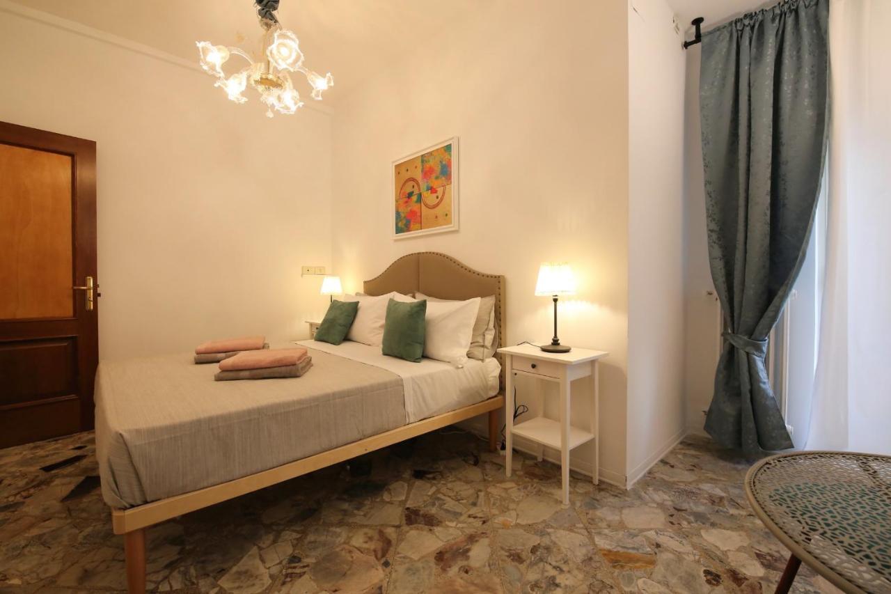 Cavour & Savoia Hotel Bari Exterior photo